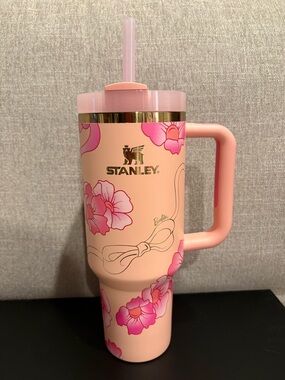 Stanley Barbie peaches and cream 40oz quencher